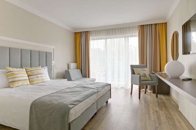 Отель Hotel Trzy Wyspy Свиноуйсьце-49